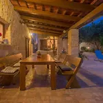 Holiday home House With Pool And Whirlpool Sara