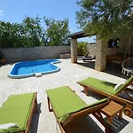 Holiday home House With Pool And Whirlpool Sara *