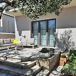 Holiday home House With Pool And Whirlpool Sara *