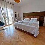House With Pool And Whirlpool Sara Holiday home *