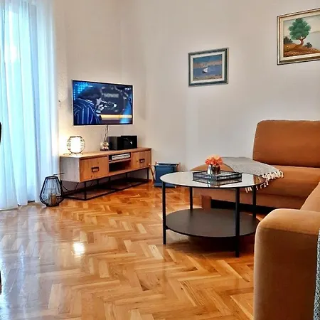 Holiday House With Pool And Whirlpool Sara Betina (Sibenik-Knin)