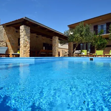 Holiday home Holiday House With Pool And Whirlpool Sara Betina (Sibenik-Knin)