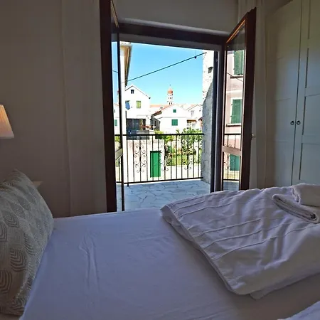 Holiday House With Pool And Whirlpool Sara * Betina (Sibenik-Knin)