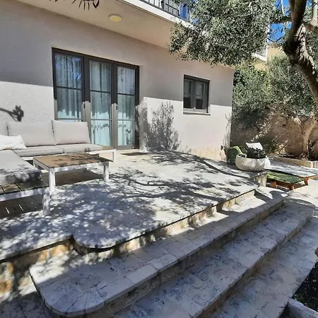 House With Pool And Whirlpool Sara Holiday home Betina (Sibenik-Knin)