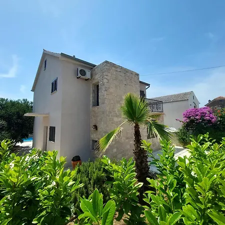 Holiday home Holiday House With Pool And Whirlpool Sara Betina (Sibenik-Knin)