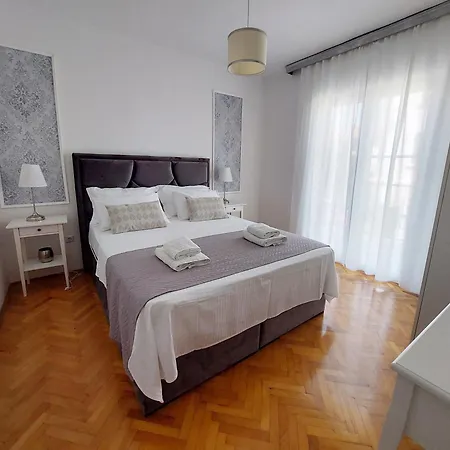 Holiday House With Pool And Whirlpool Sara Betina (Sibenik-Knin)