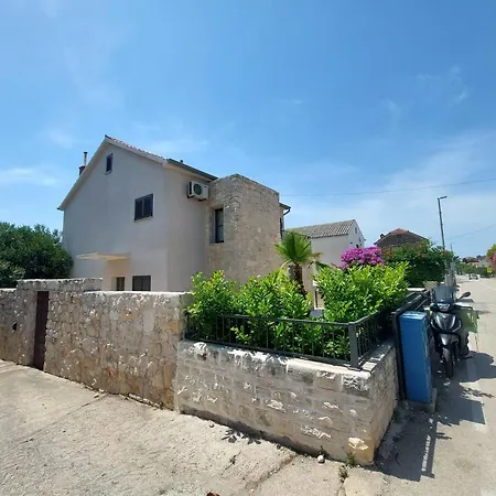 Holiday House With Pool And Whirlpool Sara Betina (Sibenik-Knin)