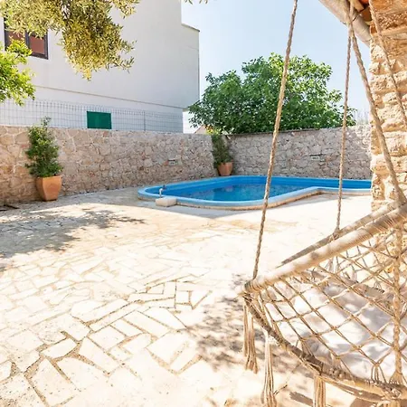 Holiday home Holiday House With Pool And Whirlpool Sara *