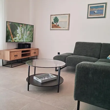 House With Pool And Whirlpool Sara Holiday home Betina (Sibenik-Knin)